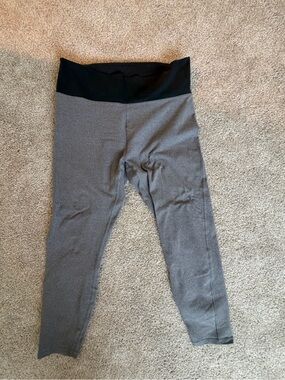 Fabletics Gray Leggings